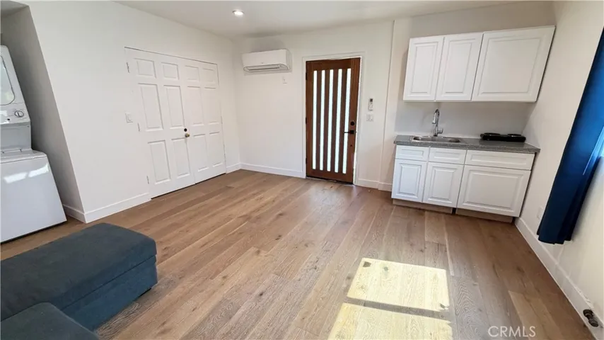 7257 Wilbur Avenue Adu, Reseda, California 91335