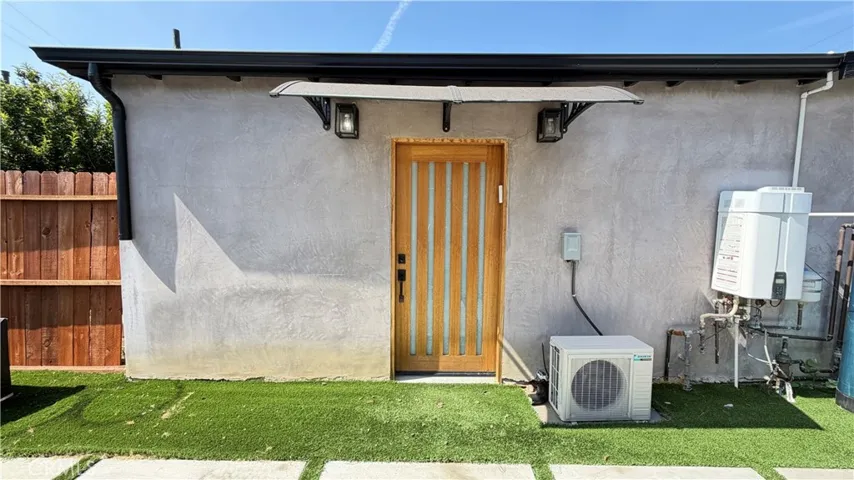7257 Wilbur Avenue Adu, Reseda, California 91335