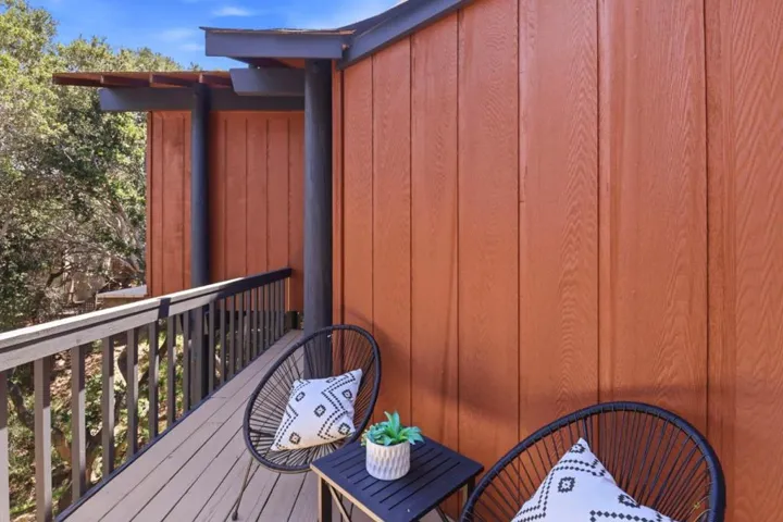 1255 North Road, Belmont, California 94002
