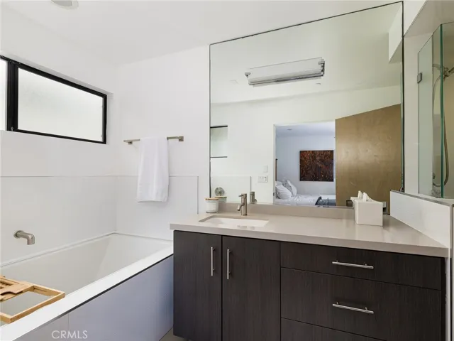 121 E Walnut, El Segundo, California 90245