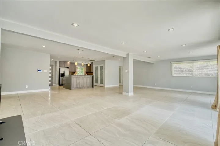 20516 Clark, Woodland Hills, California 91367