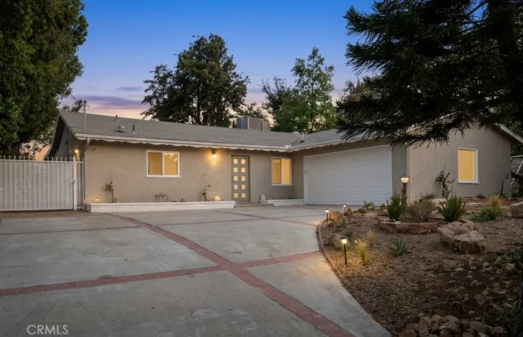 20516 Clark, Woodland Hills, California 91367