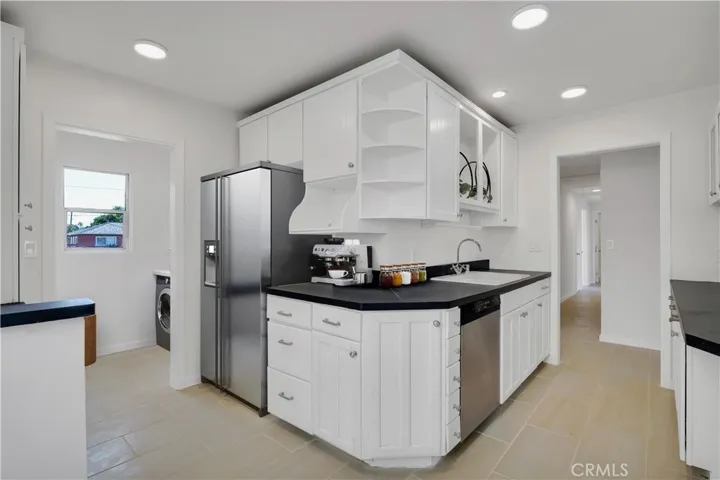 Virtually staged with appliances