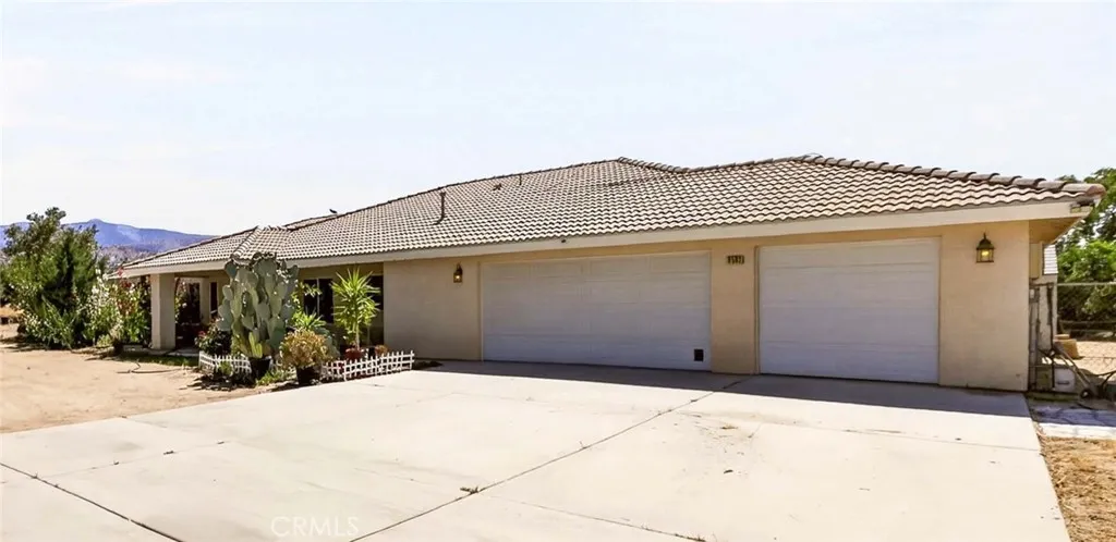 9562 Cambria Ct
