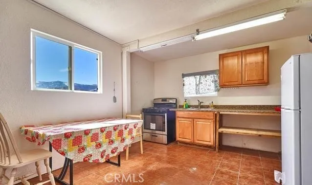 Guestroom - Kitchen