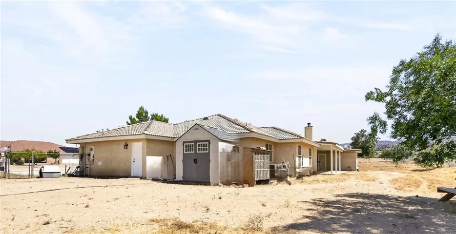 9562 Cambria Court, Phelan, California 92371