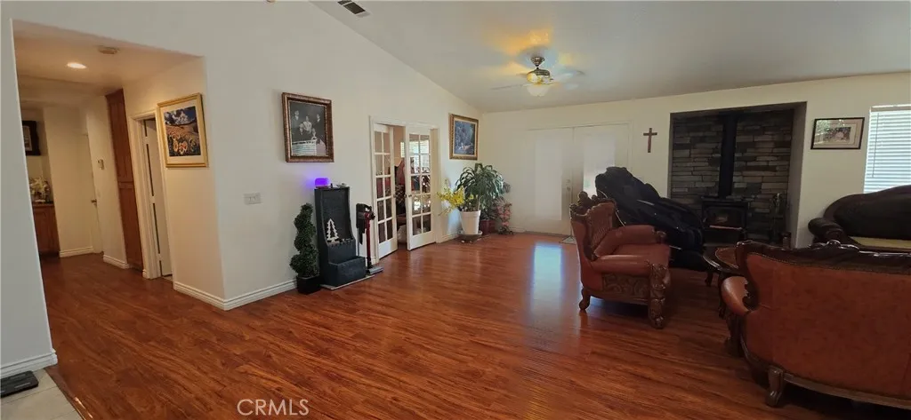 9562 Cambria Court, Phelan, California 92371