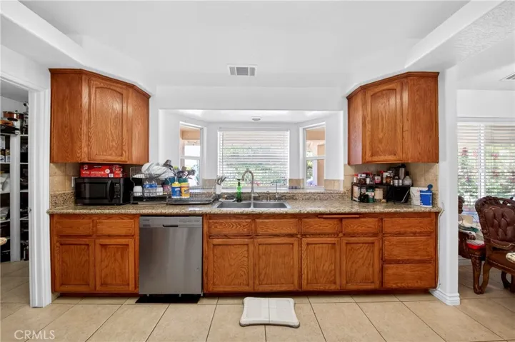 Kitchen sink area