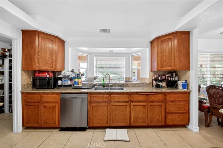 Kitchen sink area