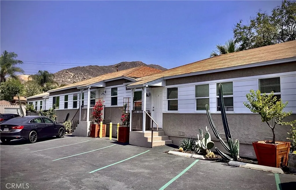 3295 Rubidoux