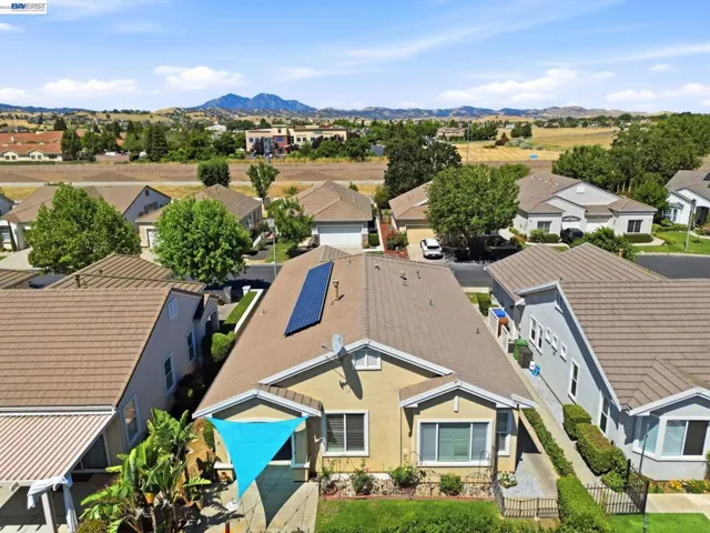 281 Black Amber Way, Brentwood, California 94513