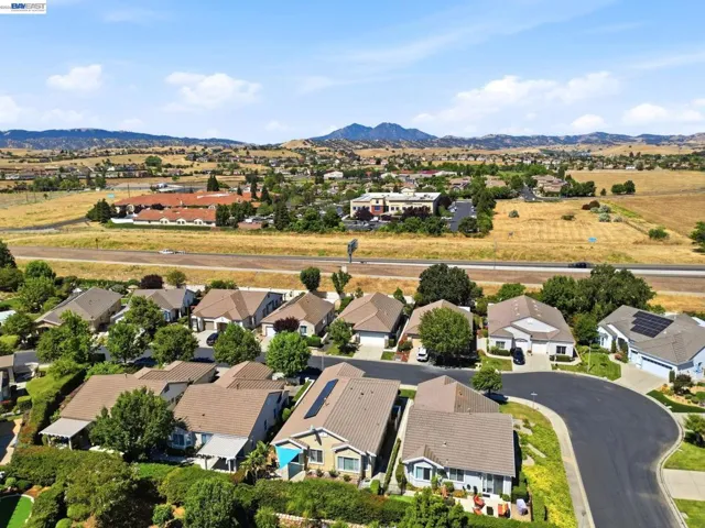 281 Black Amber Way, Brentwood, California 94513