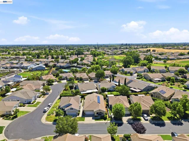281 Black Amber Way, Brentwood, California 94513