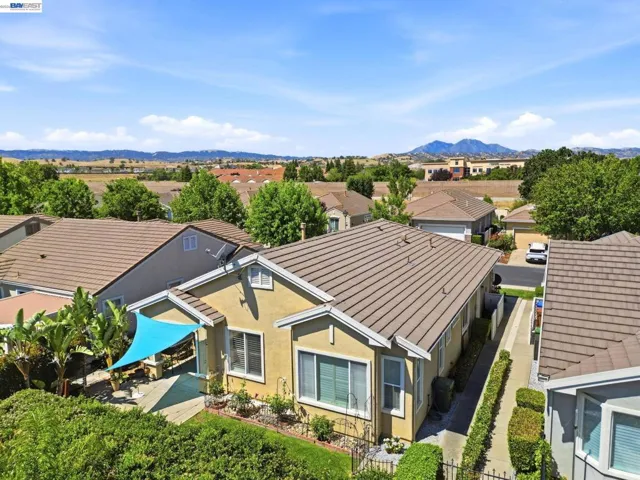 281 Black Amber Way, Brentwood, California 94513
