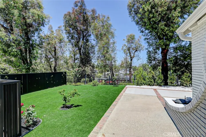 10 Cambridge, Manhattan Beach, California 90266