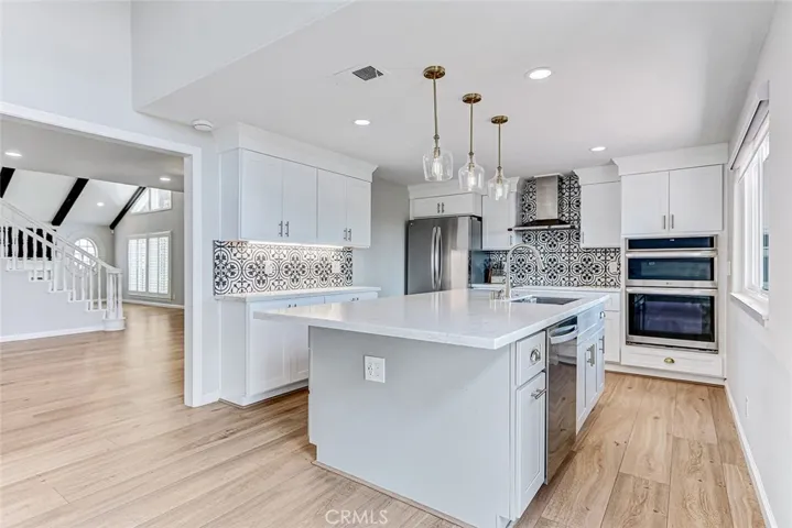 10 Cambridge, Manhattan Beach, California 90266
