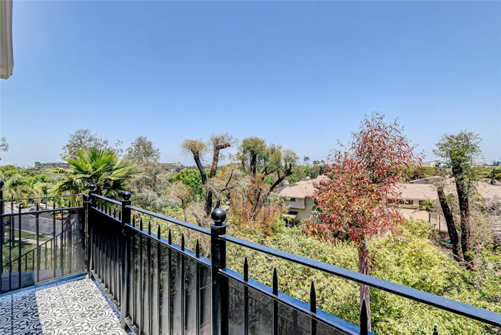 10 Cambridge, Manhattan Beach, California 90266