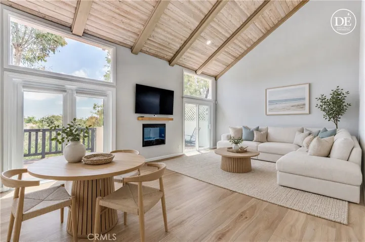 10 Cambridge, Manhattan Beach, California 90266