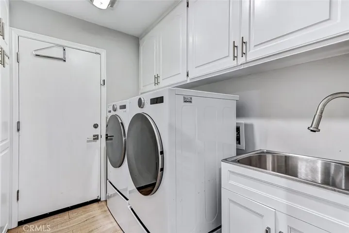 10 Cambridge, Manhattan Beach, California 90266