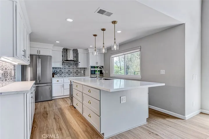 10 Cambridge, Manhattan Beach, California 90266