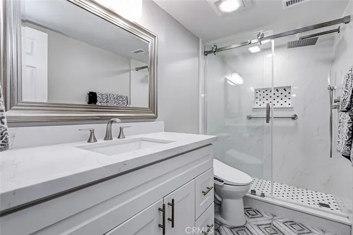 10 Cambridge, Manhattan Beach, California 90266