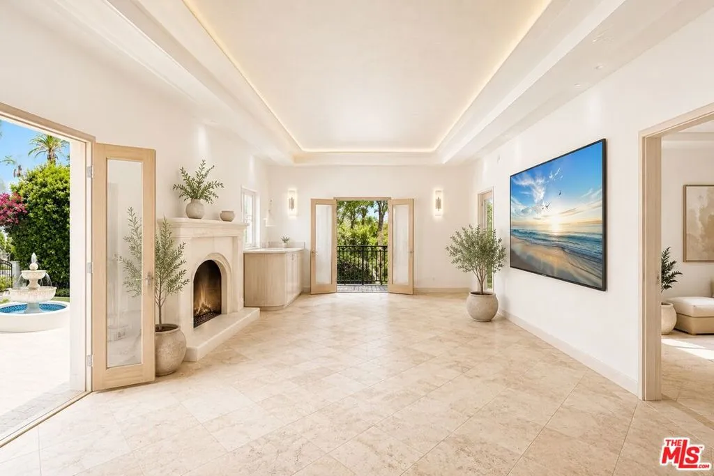 607 N Hillcrest Road, Beverly Hills, California 90210 — photo 4