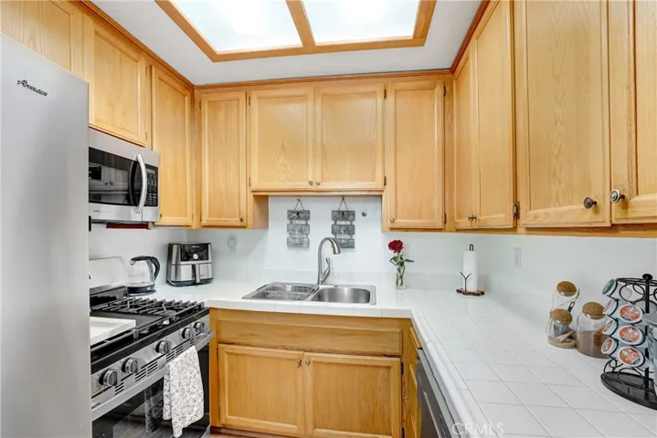 6551 Motz, Paramount, California 90723