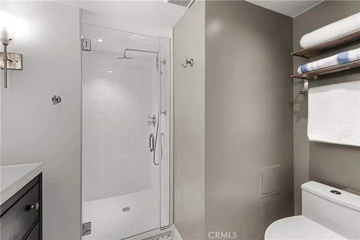 Bathroom No. 03