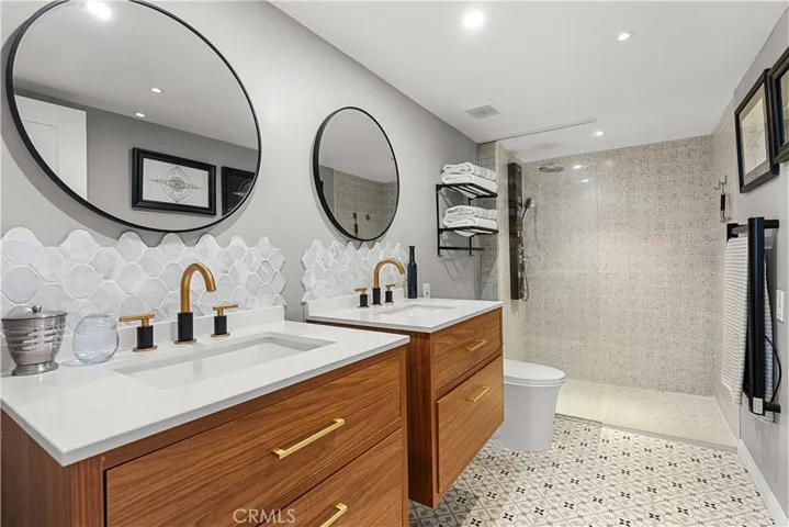Primary Bathroom No. 02