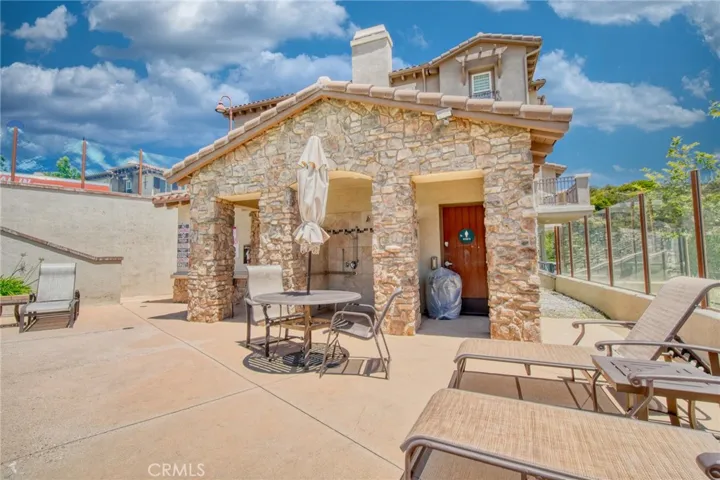 21976 Cortina, Chatsworth, California 91311