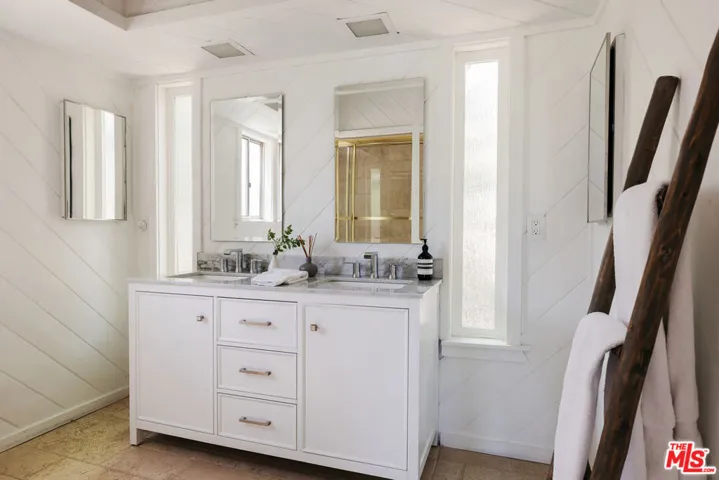 26270 Augusta Drive, Lake Arrowhead, California 92352
