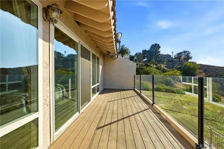 Expansive 1st floor balcony