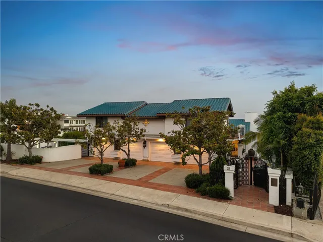 21 Ridgeline Drive, Newport Beach, California 92660