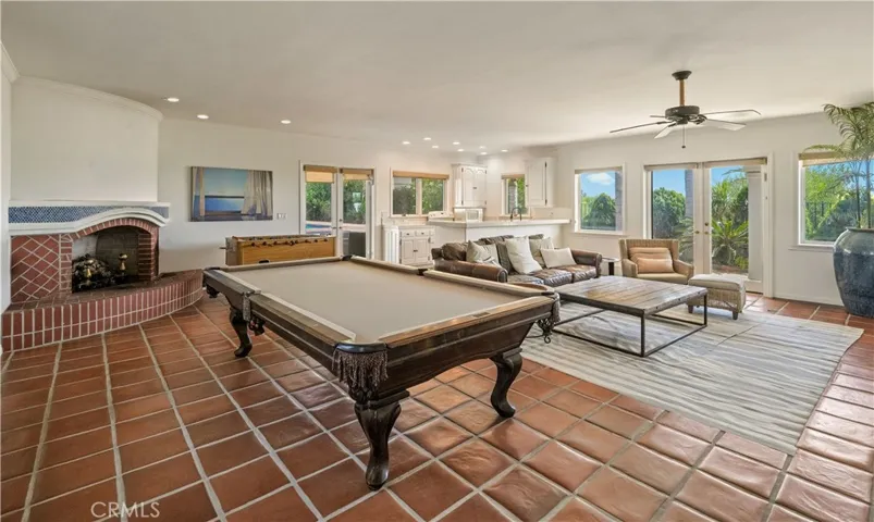 21 Ridgeline Drive, Newport Beach, California 92660