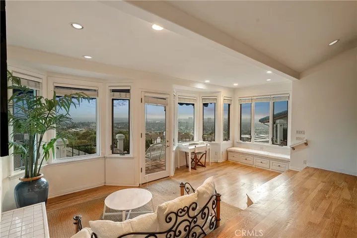 21 Ridgeline Drive, Newport Beach, California 92660
