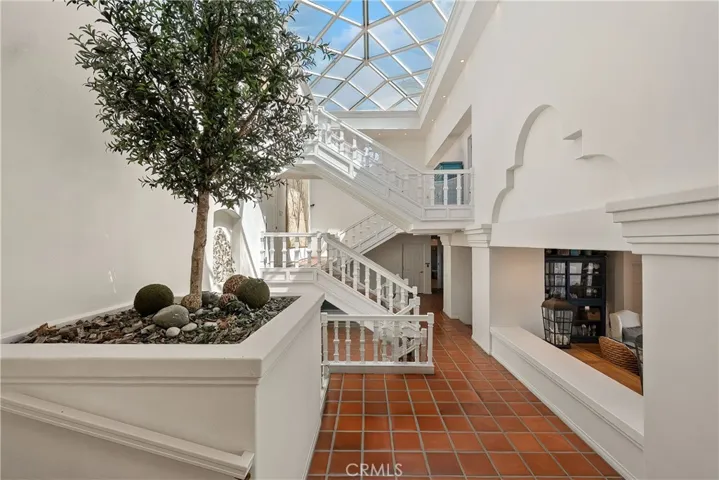 21 Ridgeline Drive, Newport Beach, California 92660
