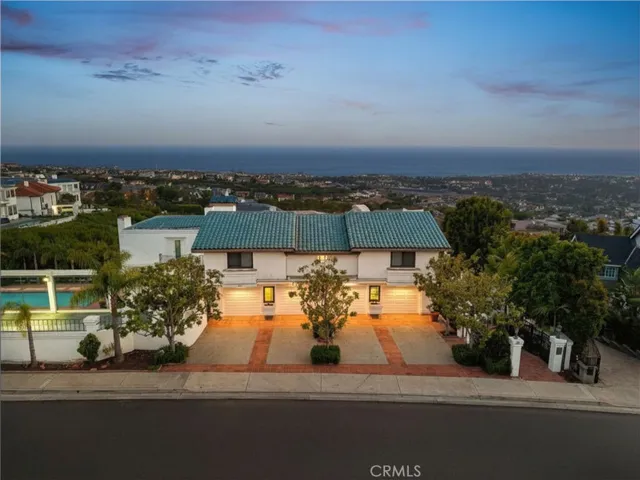 21 Ridgeline Drive, Newport Beach, California 92660