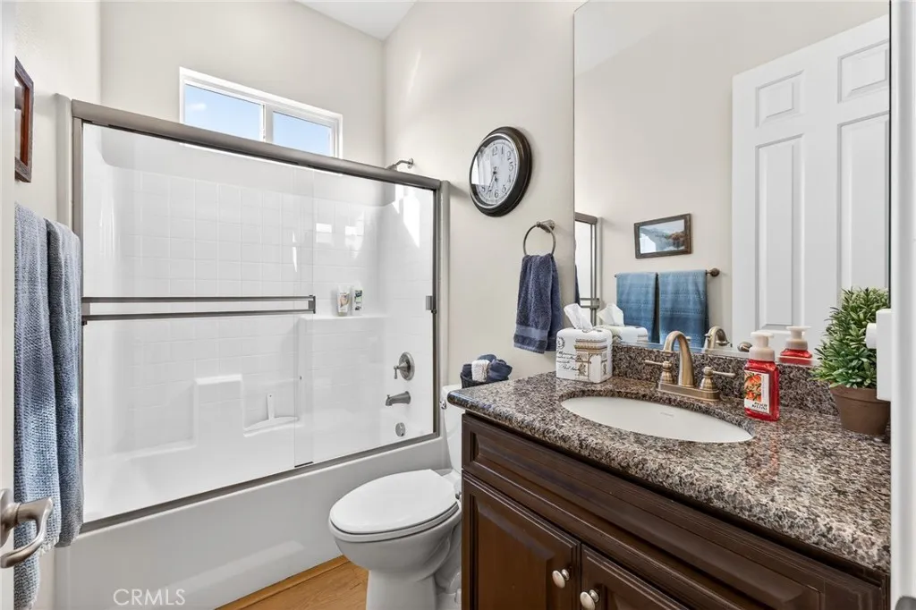 Private Guest Full Bath with Granite Countertops