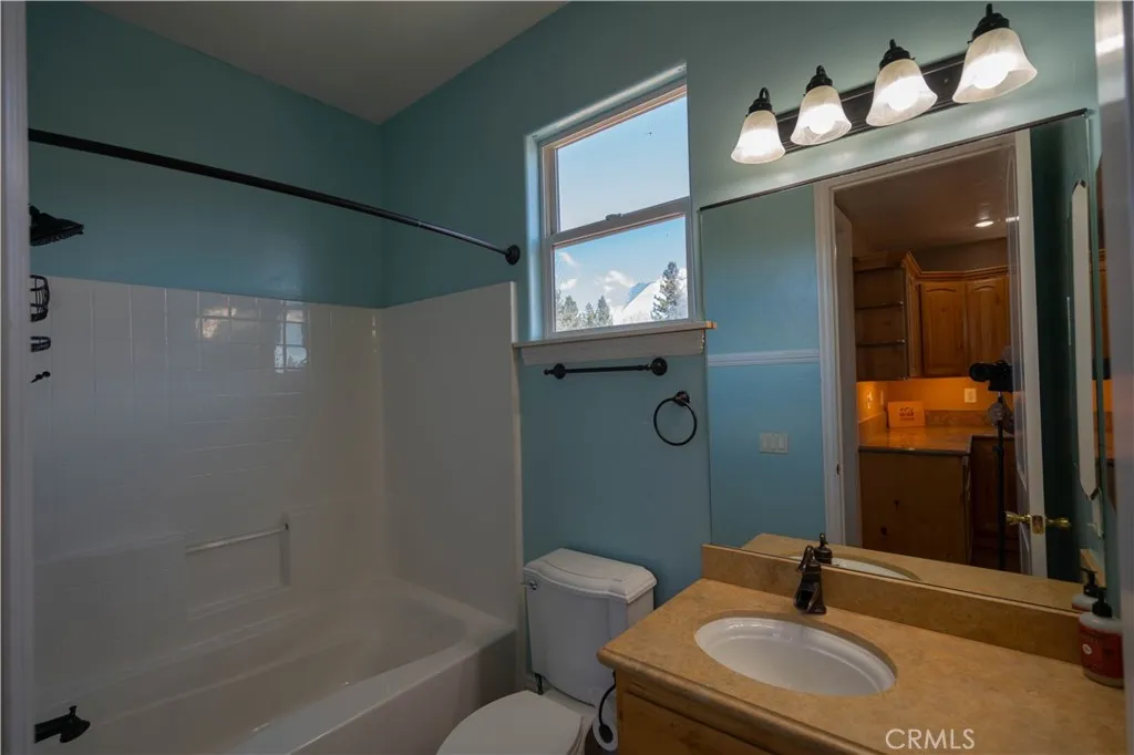 Main level full bathroom