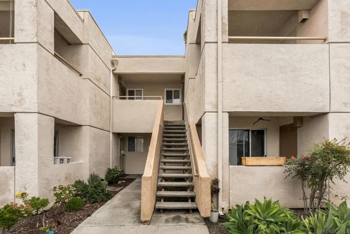 830 Broadway 15, El Cajon, California 92021