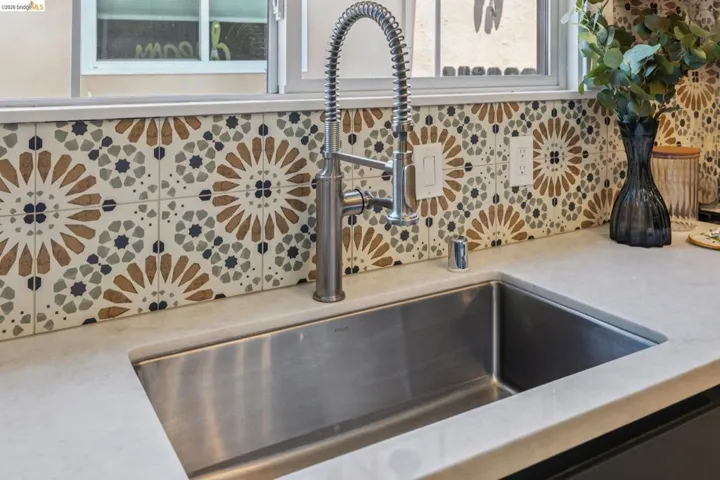 2817 Stanton St, Berkeley, California 94702