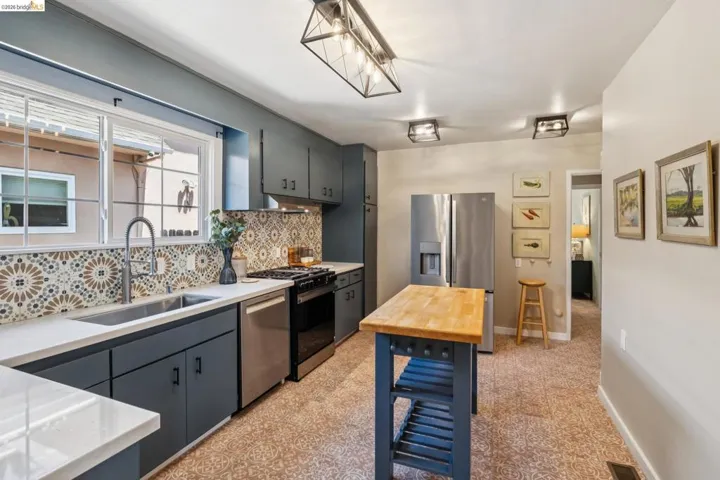 2817 Stanton St, Berkeley, California 94702