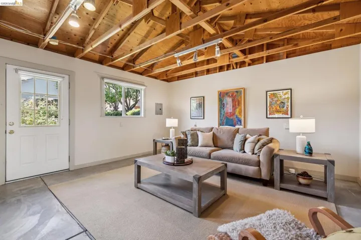 2817 Stanton St, Berkeley, California 94702