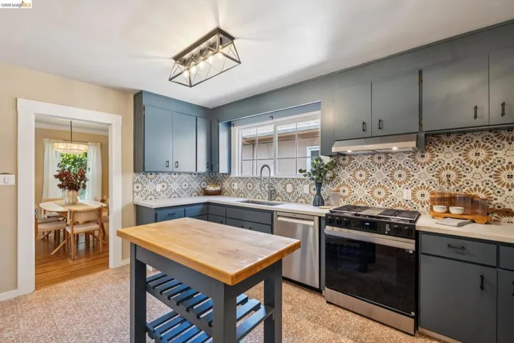 2817 Stanton St, Berkeley, California 94702
