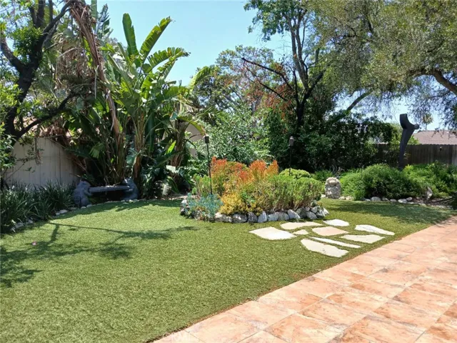 444 Redlands Avenue, Claremont, California 91711
