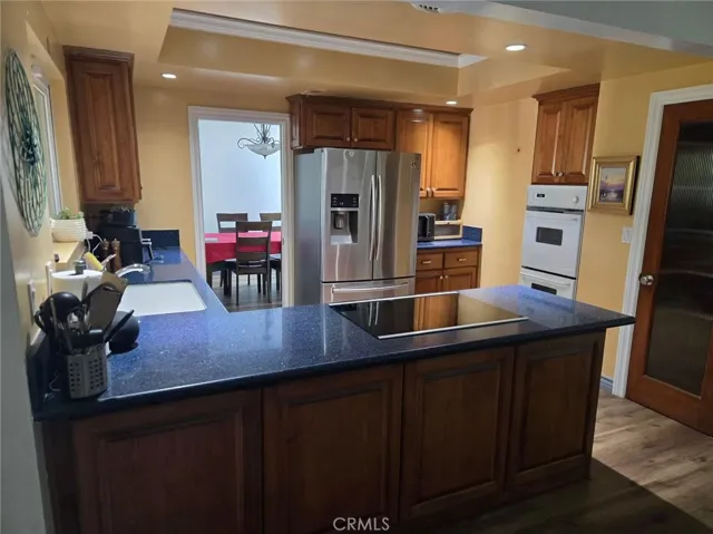 444 Redlands Avenue, Claremont, California 91711