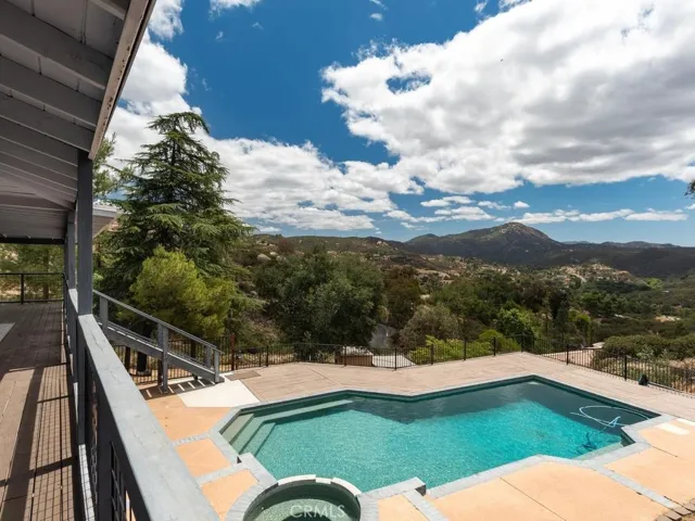2302 Via Dieguenos, Alpine, California 91901