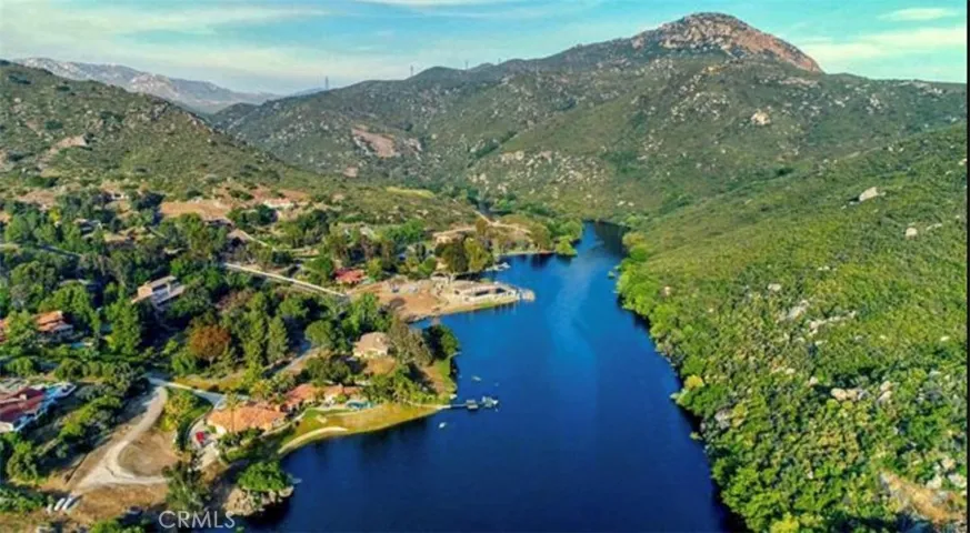 2302 Via Dieguenos, Alpine, California 91901