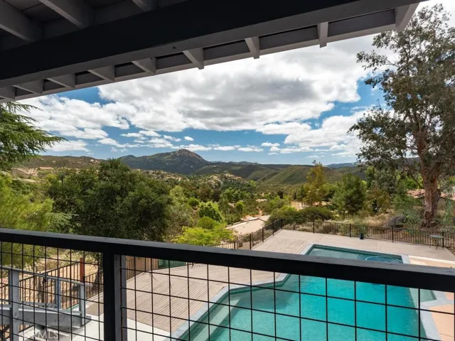 2302 Via Dieguenos, Alpine, California 91901