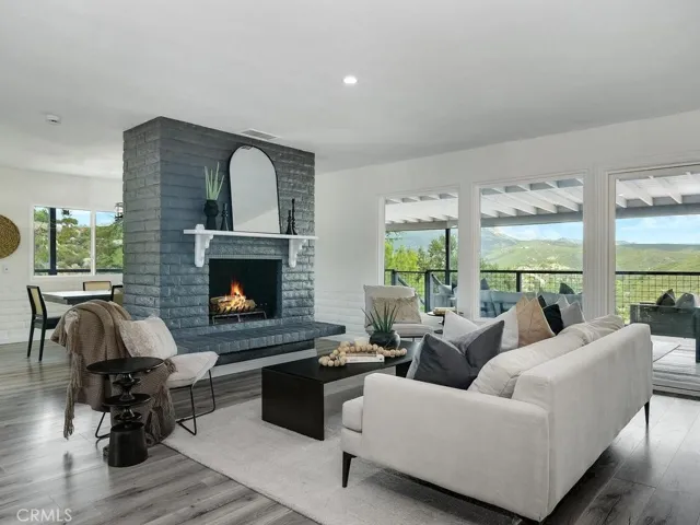 2302 Via Dieguenos, Alpine, California 91901